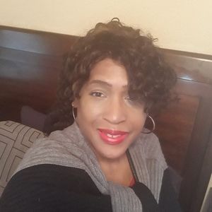 Meet your Posher, Sharon